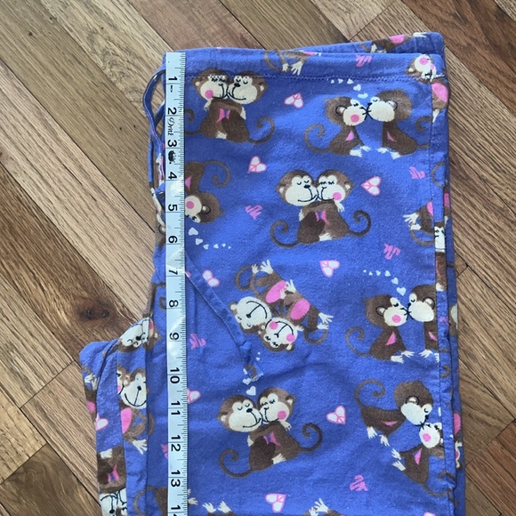 Taylor Marc’s Monkey Printed PJ Set Size Small - Picture 9 of 9